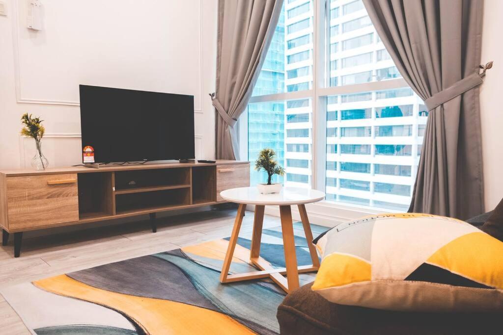 Pangsapuri Binjai 8-new Cozy 1bedroom#7min Walk To Klcc#4pax *