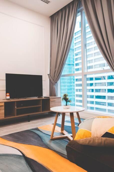 Binjai 8-new Cozy 1bedroom#7min Walk To Klcc#4pax Kuala Lumpur