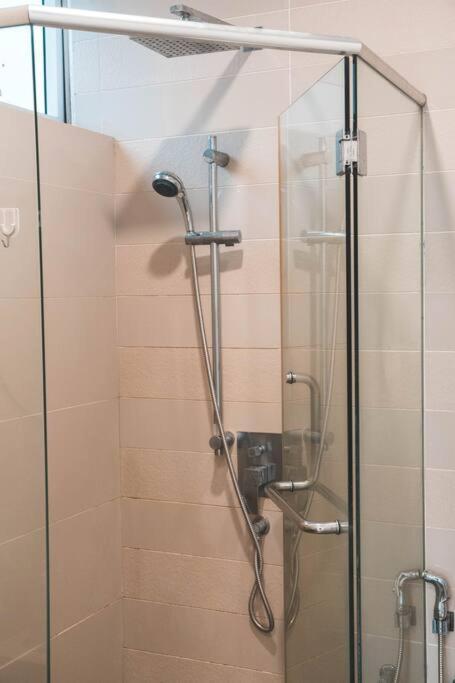 Pangsapuri Binjai 8-new Cozy 1bedroom#7min Walk To Klcc#4pax *